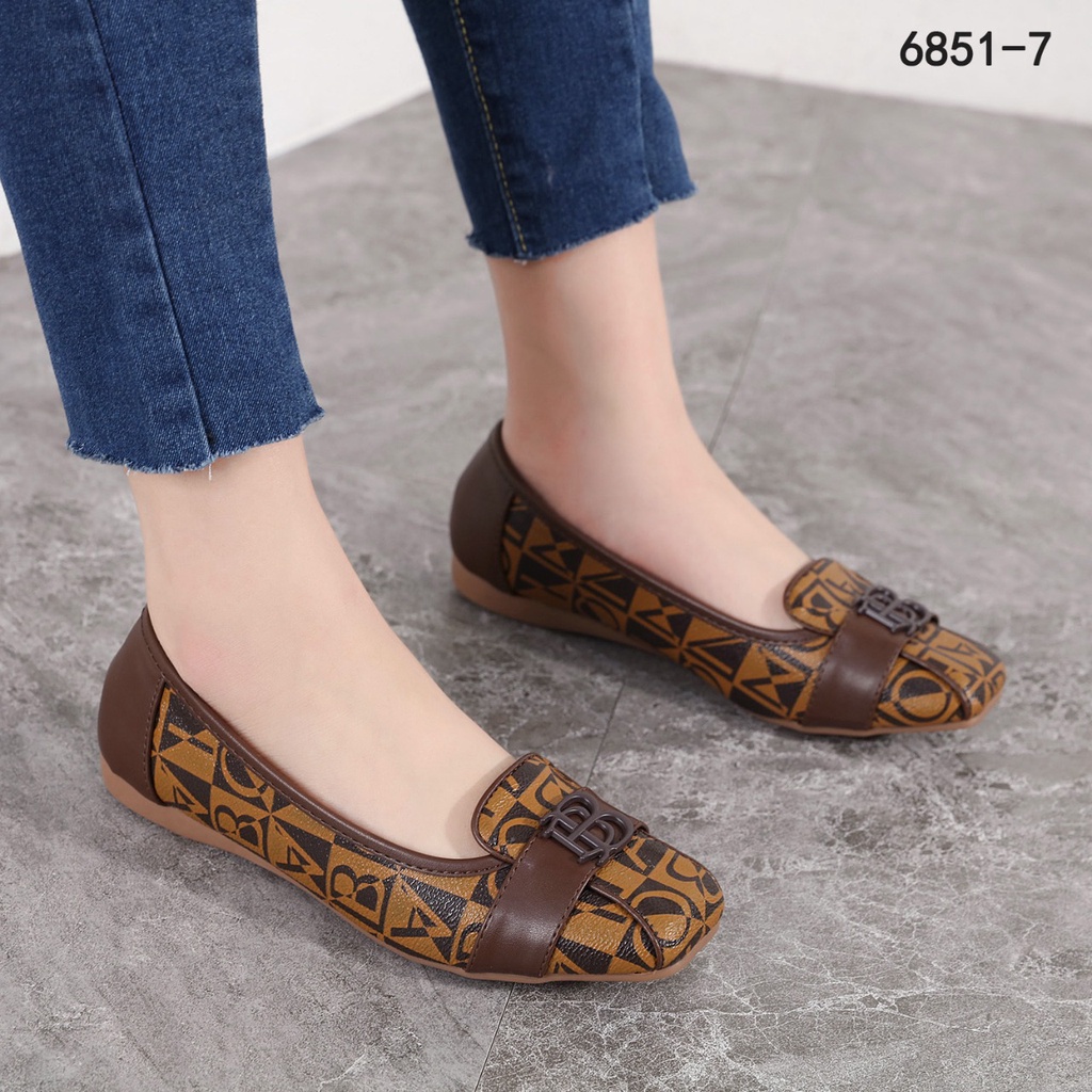 Logo BB Flat Shoes #6851-7