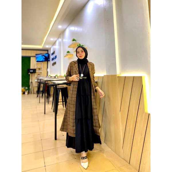 AMORA DAILY SET BROWN