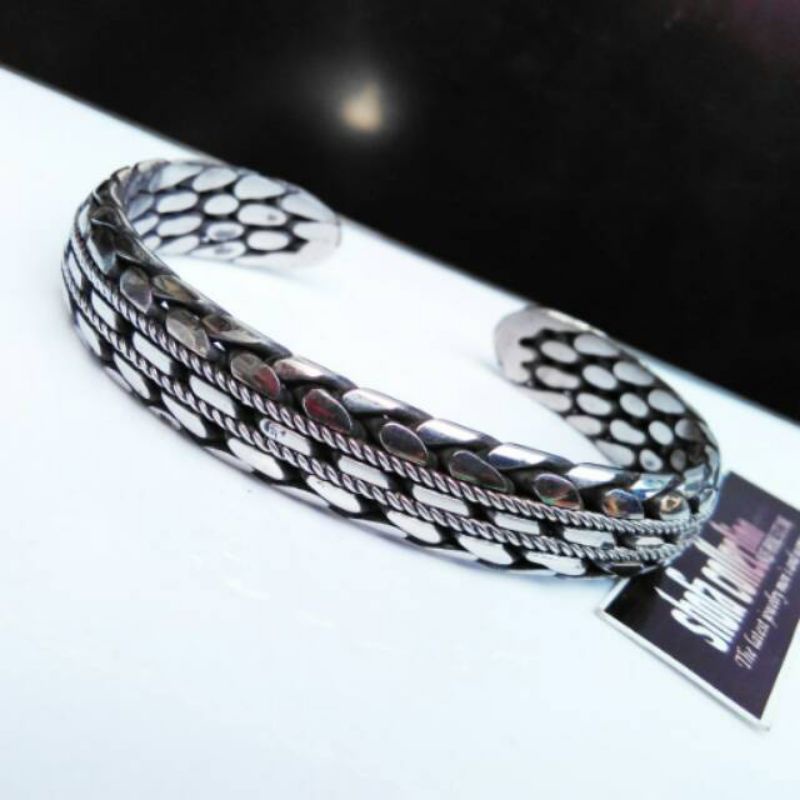 GELANG BESI PUTIH ASLI SORONG PAPUA ANTI KARAT BENTUK ANYAMAN DAN POLOS BISA COD