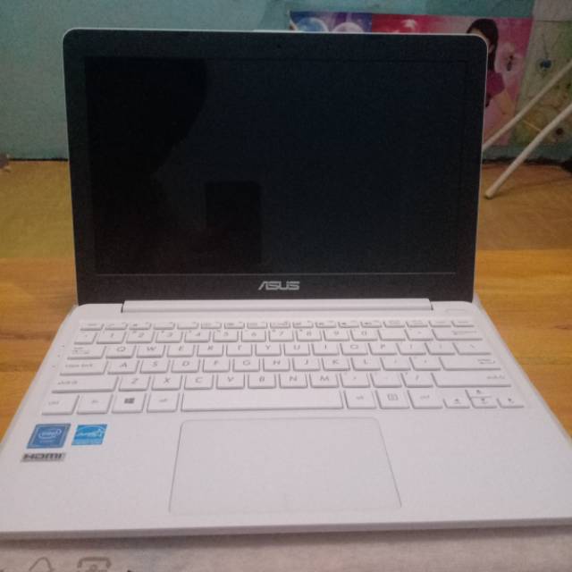 ASUS N4000
