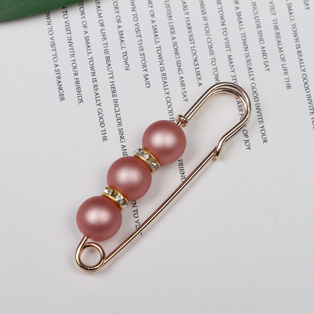 Bros Aksen Mutiara Dan Berlian