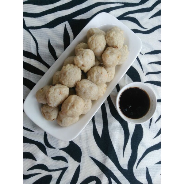 

Pempek bulat adaan isi 25pcs plus cuko Asli Palembang