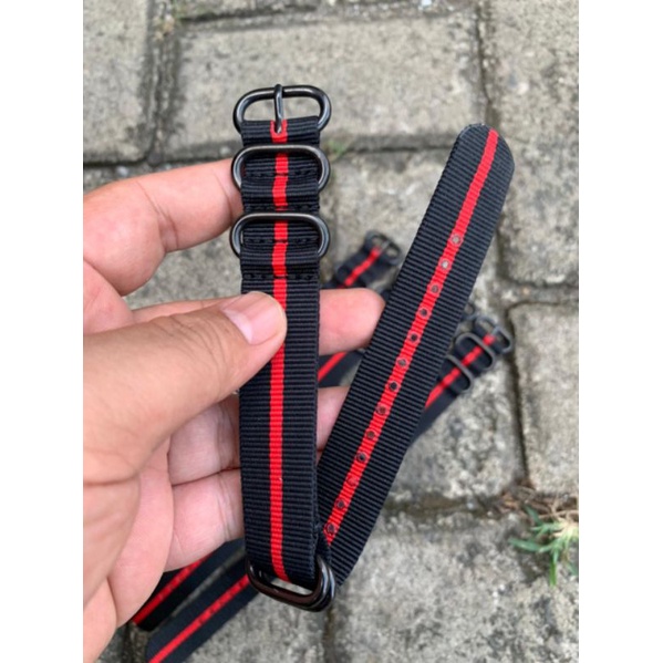 Strap Tali Jam Tangan Nato Nylon hitam List Merah