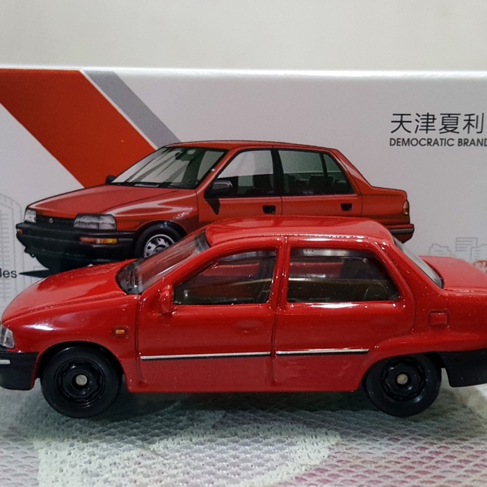 Diecast XCARTOYS Democratic Brand - Daihatsu Charade Classy Skala 1:64