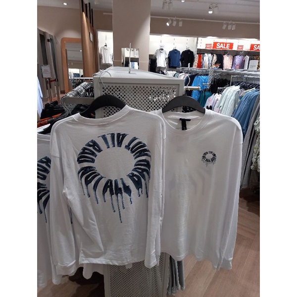 H&M long t-shirt man