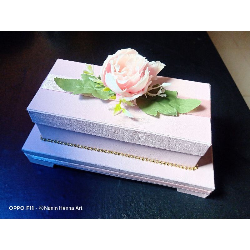 

box uang seserahan /kotak uang