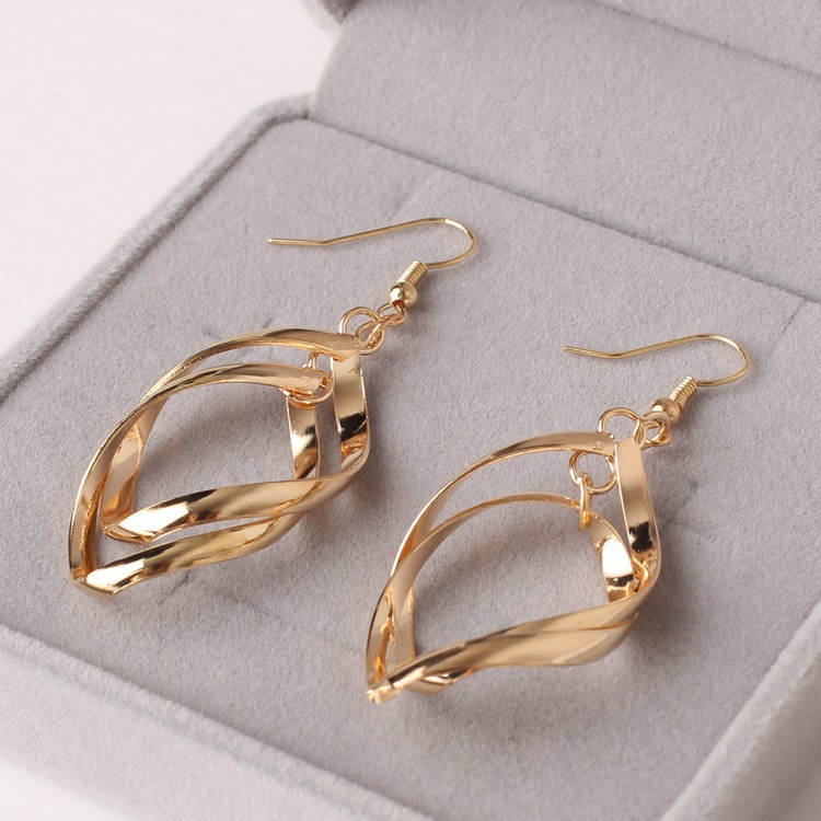 MORYMOSHI A28 Anting Tusuk Spiral Elegant Earring Fashion Wanita Korea Aksesoris Murah