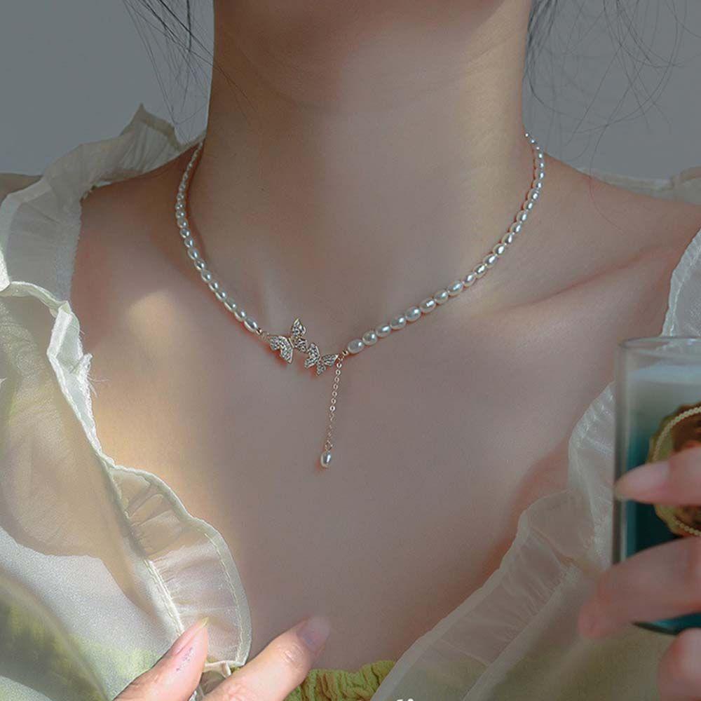 Agustina Wanita Kalung Pendek Elegan Temperamen Gadis Hadiah Pesta Perhiasan Mutiara Imitasi Berlian Imitasi Kupu-Kupu Butterfly Klavikula Rantai