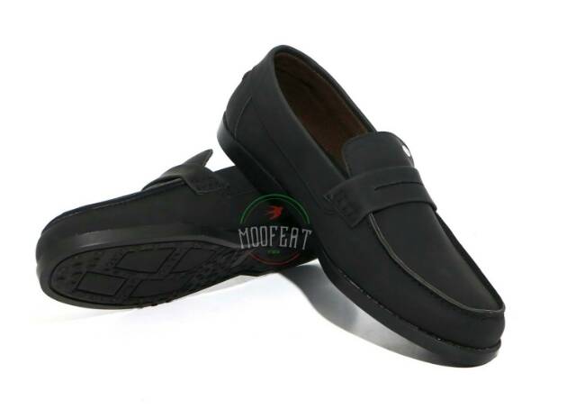 SEPATU SLIP ON KULIT MOOFEAT MOCCASIN