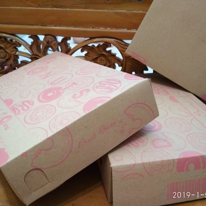 

Grosir dus donat kotak donat isi 6/12 brown kraft retro vintage Murah