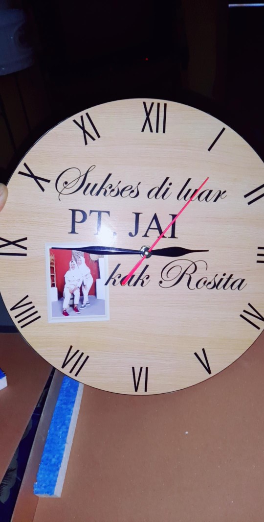 Jam Dinding Murah Kado Nikahan Ultah Kelulusan Custom