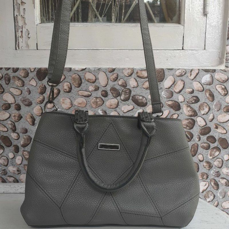 tas hand bag brand Batam preloved murah