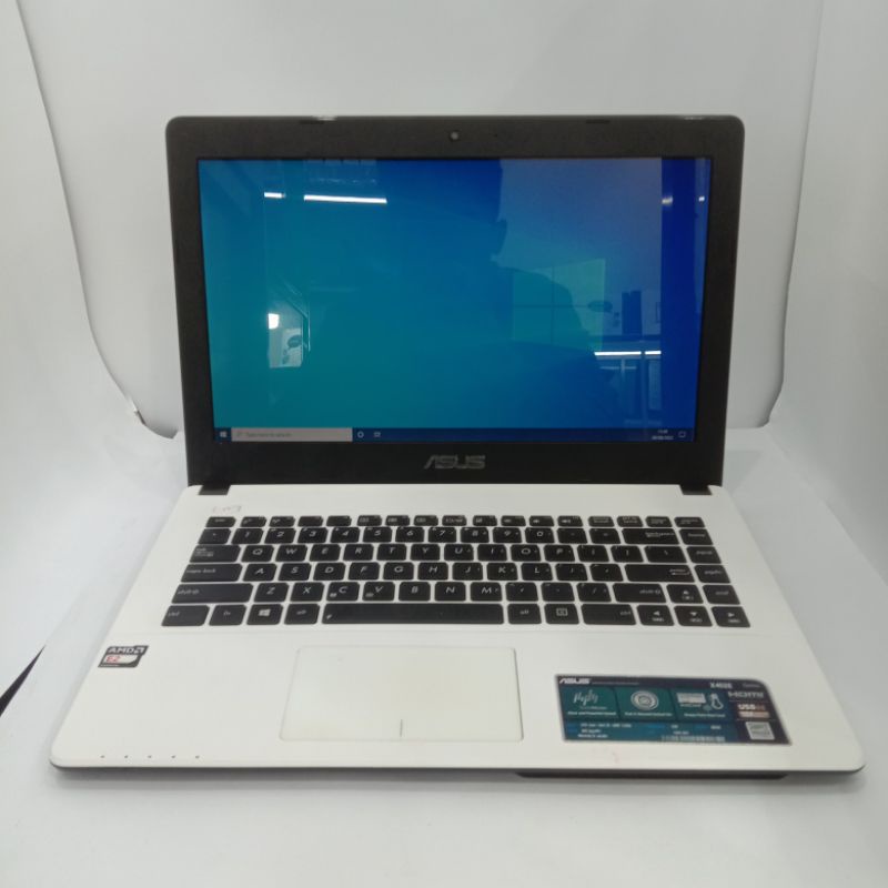 Laptop Asus X452E Amd E2-3800 RAM 4/256GB