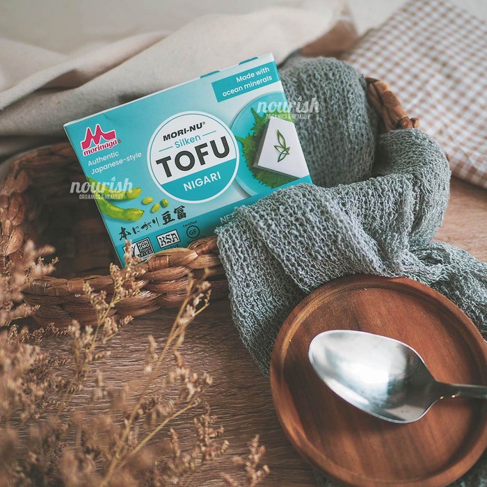 

Mori-Nu Silken Tofu Nigari (Tahu Non GMO) 349 gram