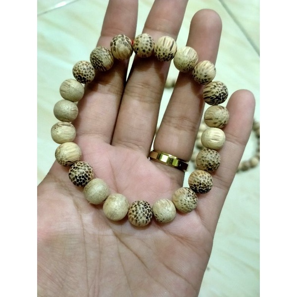 gelang tangan kayu liwung macan putih