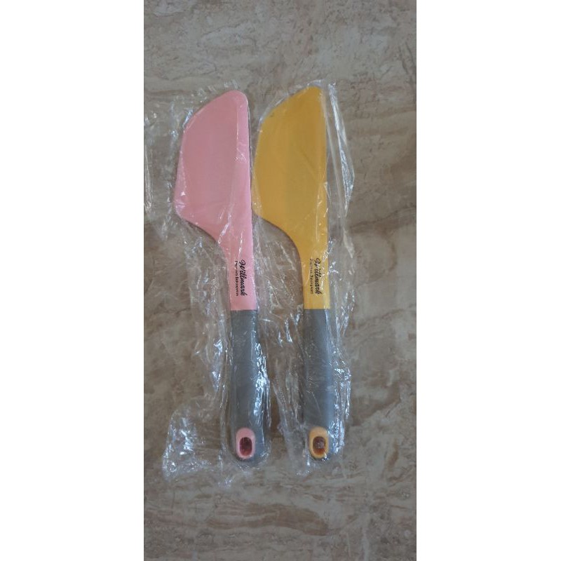 WILLMARK SPATULA ( Tintin Rayner)
