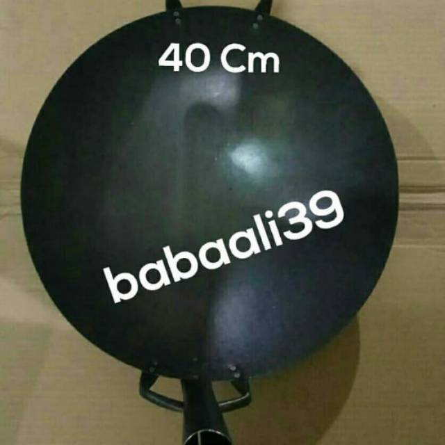 Wajan Plat Besi Hitam Gagang 40 Cm