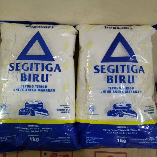 

Tepung Terigu Segitiga EKONOMIS Bogasari 1kg / Terigu Segitiga Biru Transparan 1kg