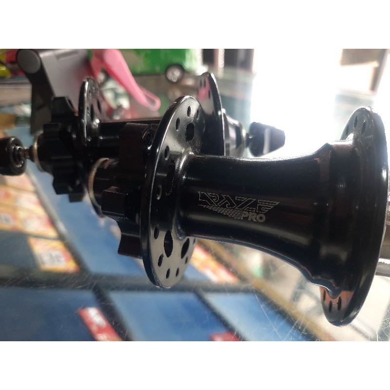 FREEHUB RAZE PRO 32 HOLE