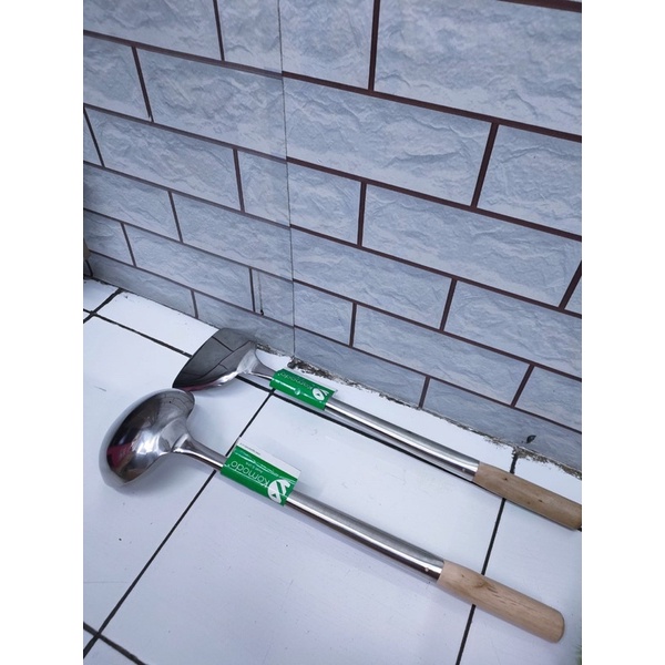 Sodet Irus Jumbo Stainless gagang Kayu merk komodo uk 38cm/Sodet stainless Multifungsi