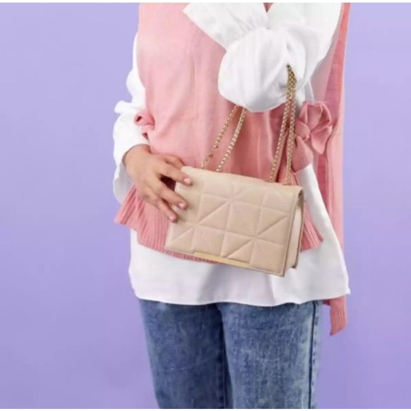TAS SELEMPANG WANITA TERBARU PREMIUM REYLA / TAS SELEMPANG VIRAL