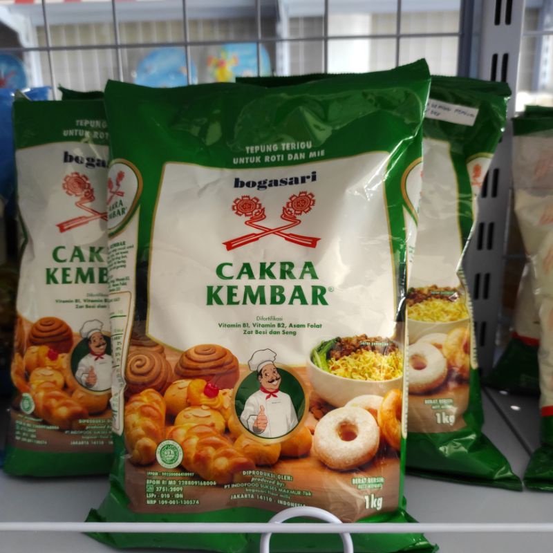 

Tepung Terigu Cakra Kembar Premium 1 kg