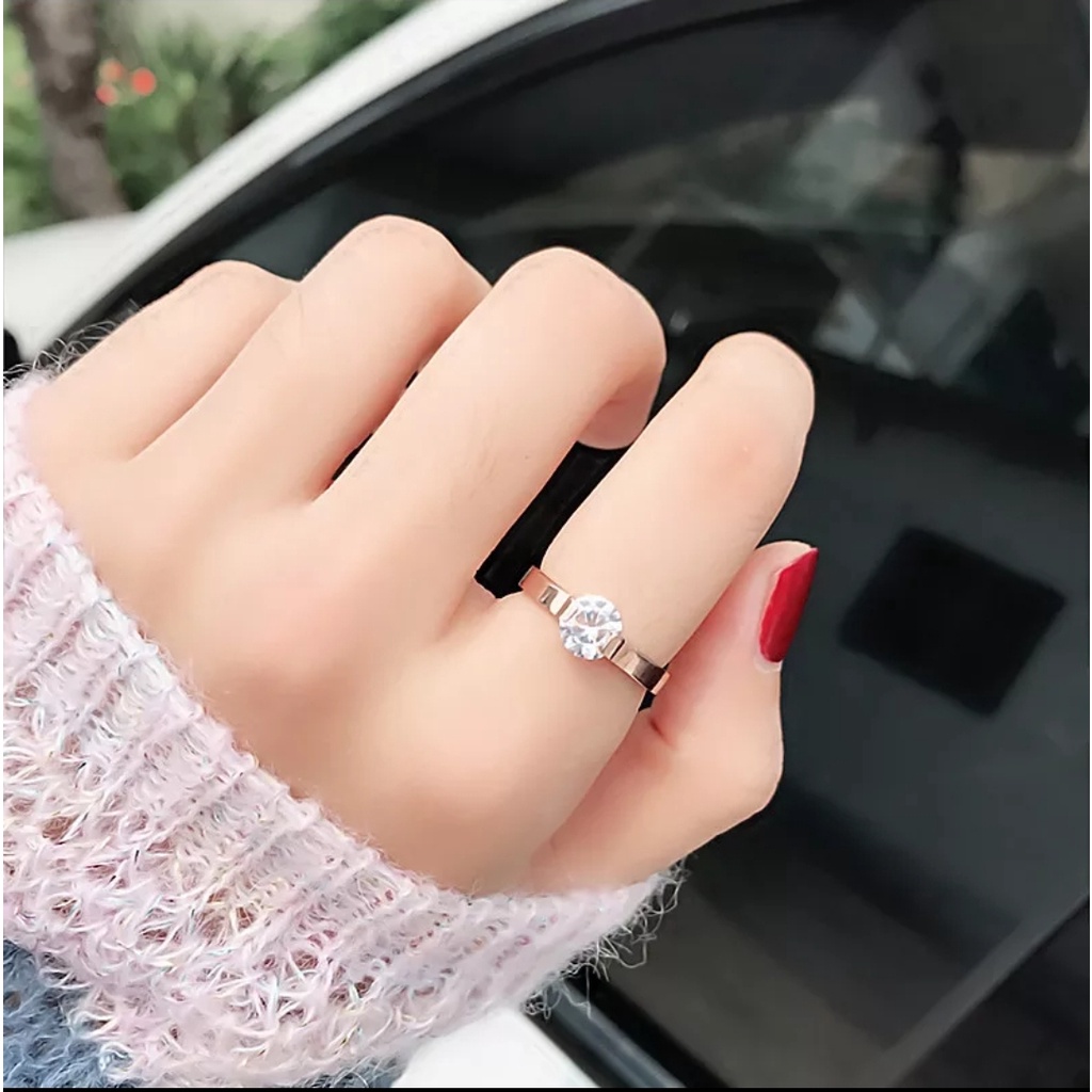 Cincin Permata Artifisial Model Bingkai Segitiga Warna Rose Gold, Gold dan Silver