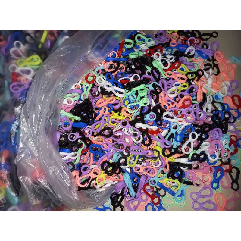 Bb plastik pengait masker/ tas multi colours