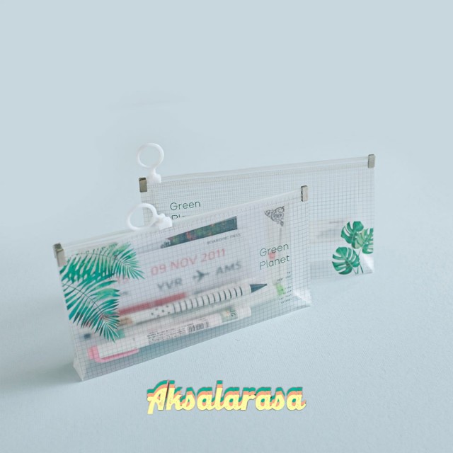 

Tempat Pensil Green Planet - Plastic Pencil Case