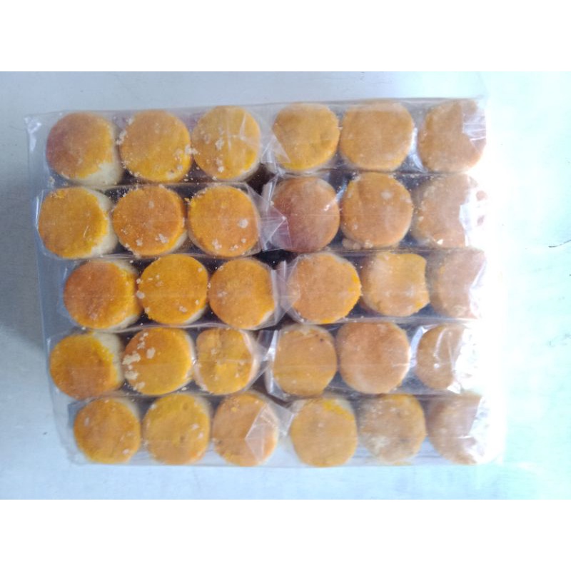 

Kue Kacang Kering 1 Pack 10 Bks × 15 Pcs