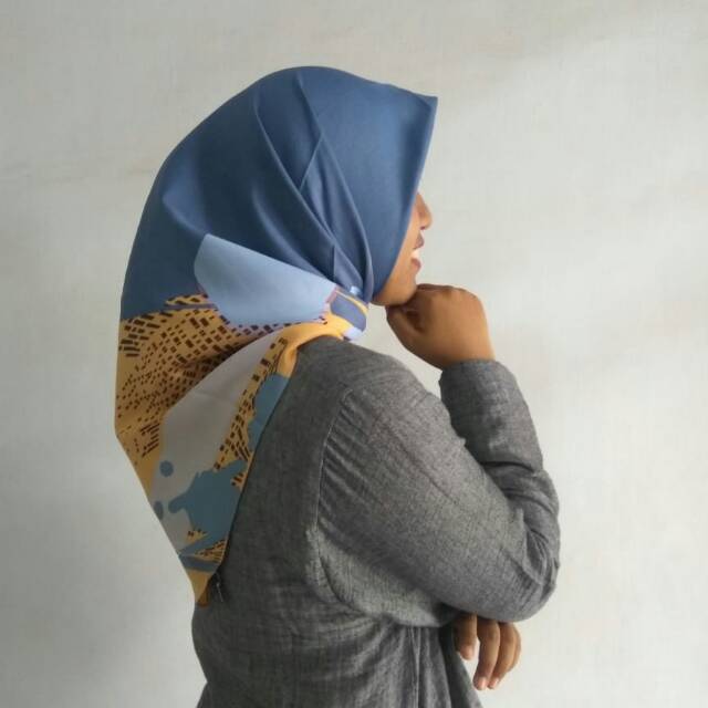 Azzura Scarf
