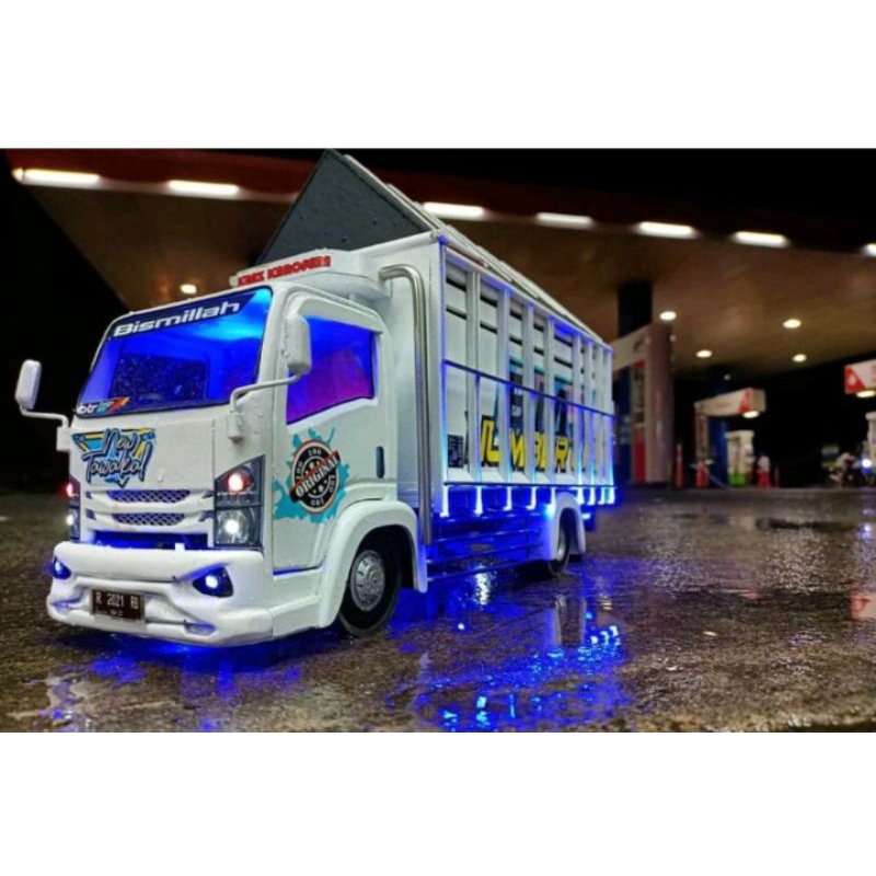 MOBIL OLENG MINIATUR TRUK KAYU.MINIATUR TRUK OLENG MURAH