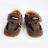  Sepatu  bayi  anak laki bunyi Sol  karet  tidak licin nyaman 