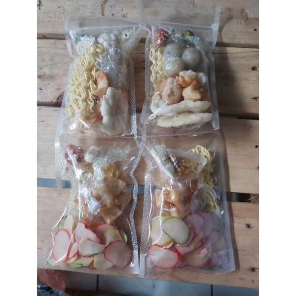 

Baso aci - Seblak - Cilok - Cireng