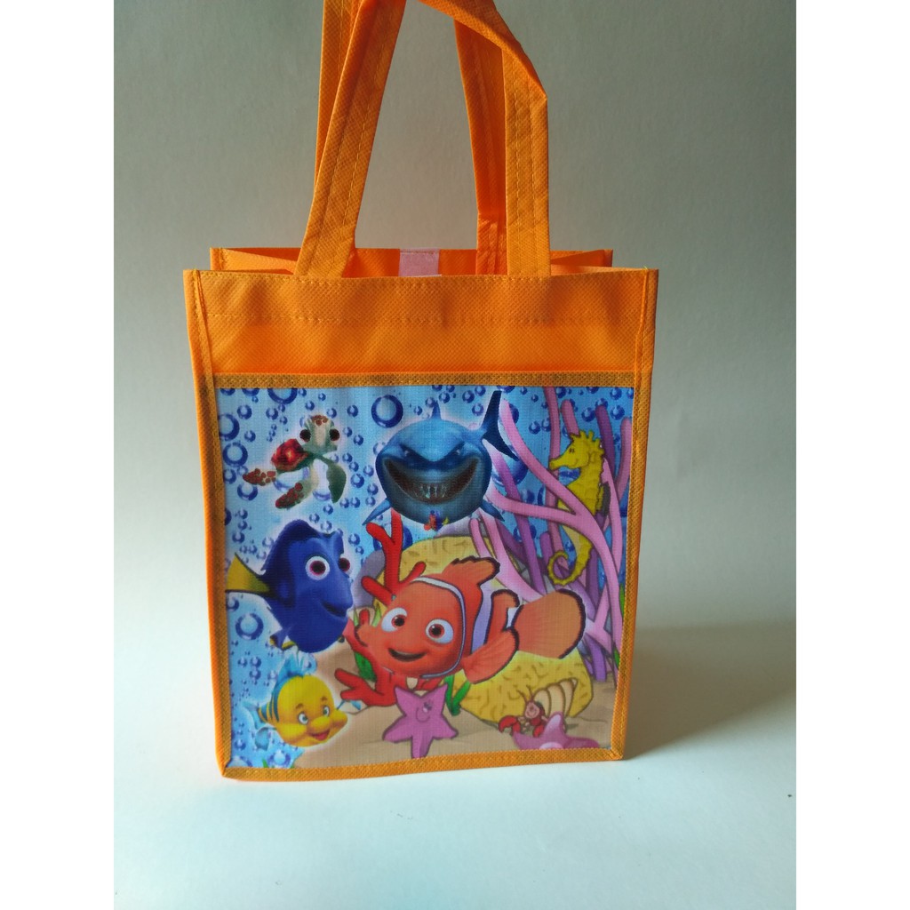 

TAS ULTAH KARTUN NEMO KANTONG READY STOCK