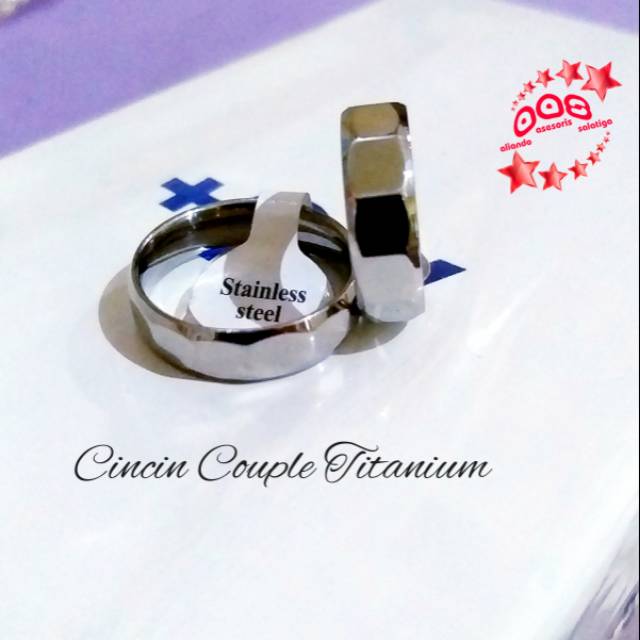 CINCIN COUPLE TITANIUM UKIR NAMA