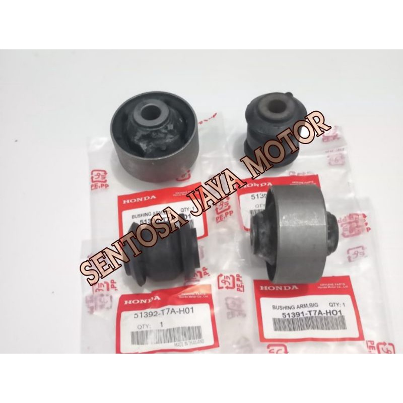 Bushing Arm Sayap Depan Besar Kecil HRV HR-V 2015-2019 Original 1set