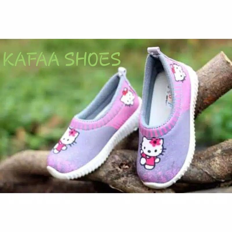 Sepatu Anak Perempuan Slip On Hello Kitty Umur 1 2 3 4 5 Tahun