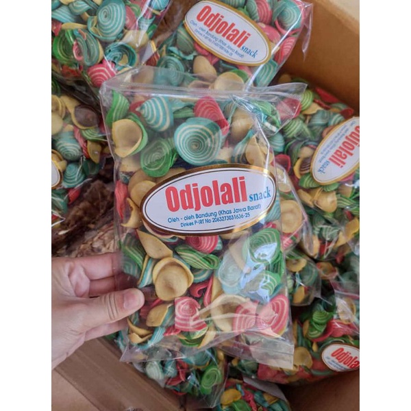 

Kuping Gajah Rainbow Warna-warni Jajanan Jadoel