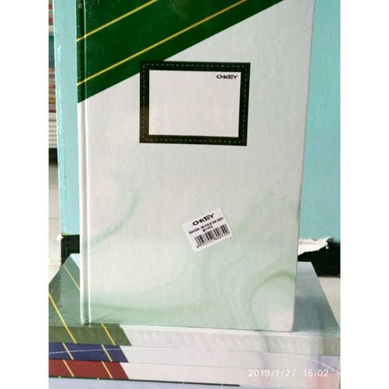 

Buku Tulis Kwarto 1/2 Folio hard cover Okey by Kiky - 200 Lembar