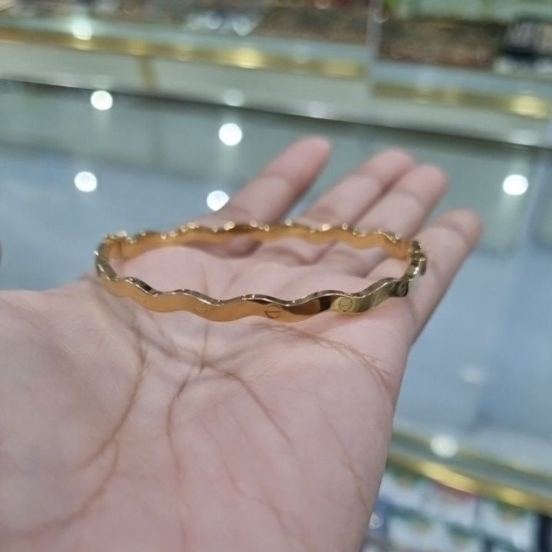 gelang cartier gelombang kadar 375/8K