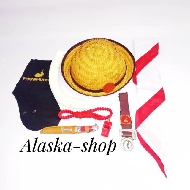 Perlengkapan alat pramuka wanita penggalang dan kaos kaki pramuka