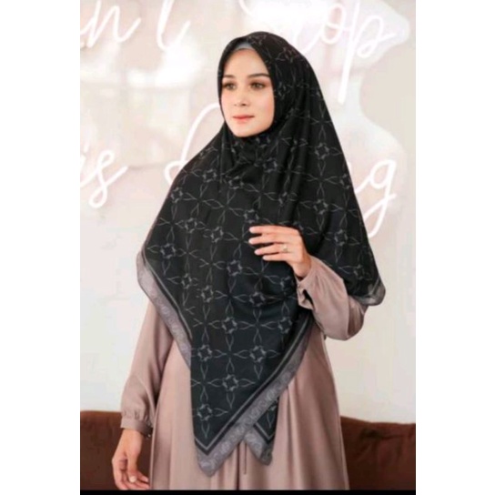 Mylady Hijab Blackmono Premium Syari