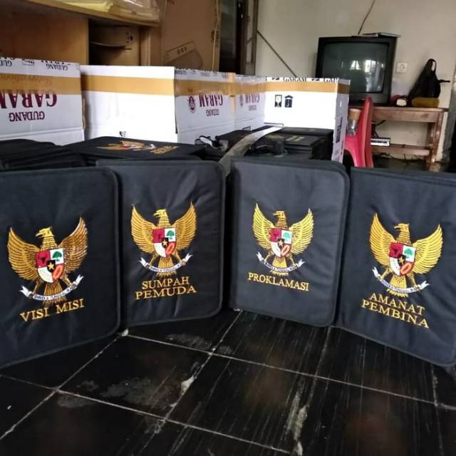 

Map Upacara Isi 7 Dan Selempang Upacara Isi 12