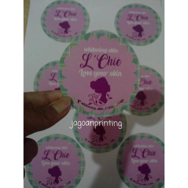 

Stiker Label Produk (Bentuk bulat diameter 8cm)