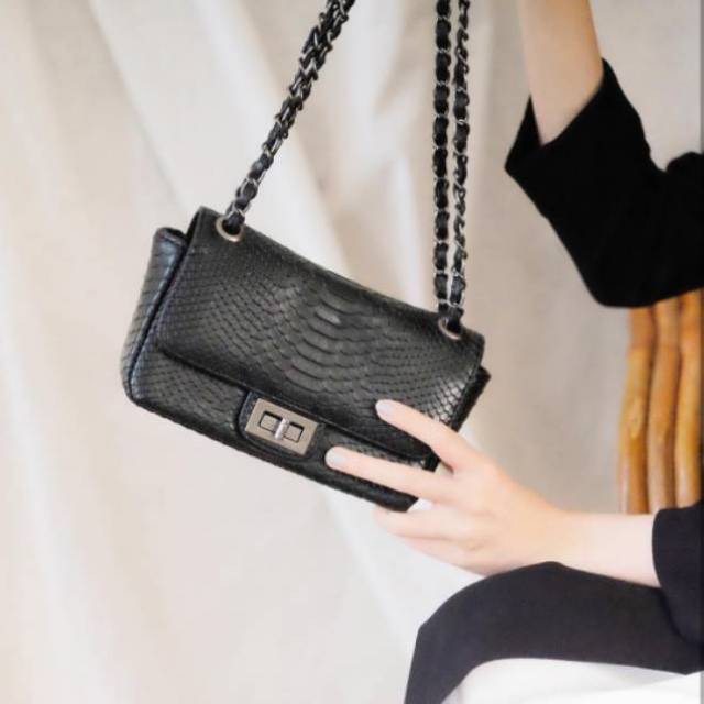 Tas kyra bag / tas ular / snake bag / tas awkarin / tas selempang fashion wanita axton / fsh axton