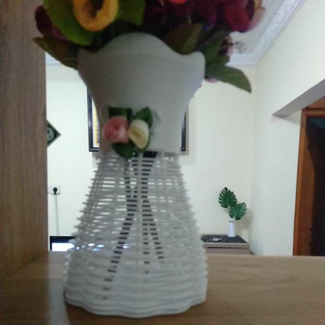 Vas bunga  shabby pot  bunga  hiasan meja vas saja tanpa 