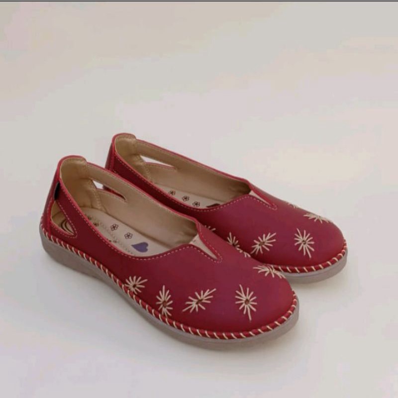 sepatu kickers wanita kekinian murah.big size jumbo ukuran besar 41_45 kode rosie 18