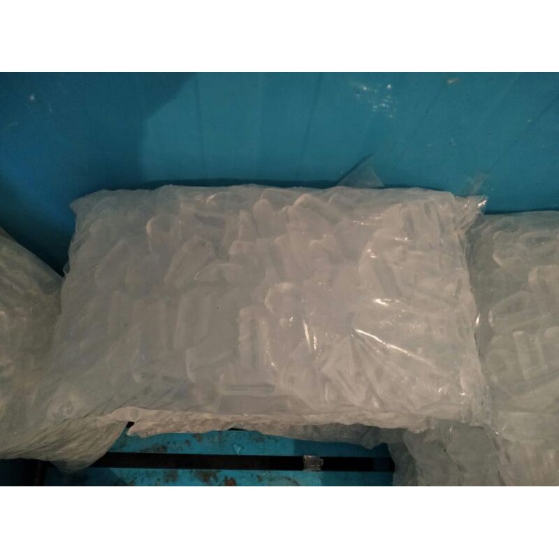 

Es batu kristal/ ice tube langsung pengiriman dari pabrik siap kirim seluruh nusantara