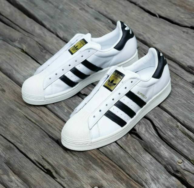 superstar laceless black